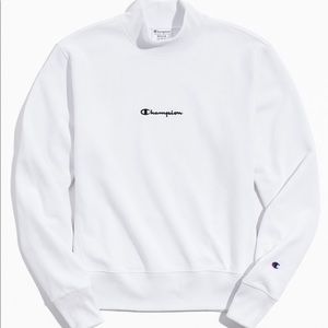 Champion pull over